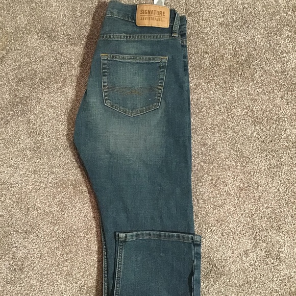 Men’s Levi’s straight leg jeans - Picture 2 of 2